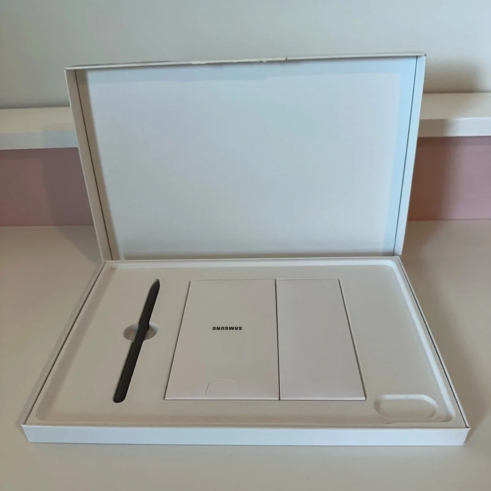 Samsung Galaxy Tab S9 FE+ 12.4” Tablet - Gray